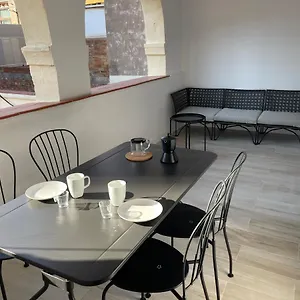 apartamentos-barcelona-iberia.topbarcelonahotels.com/